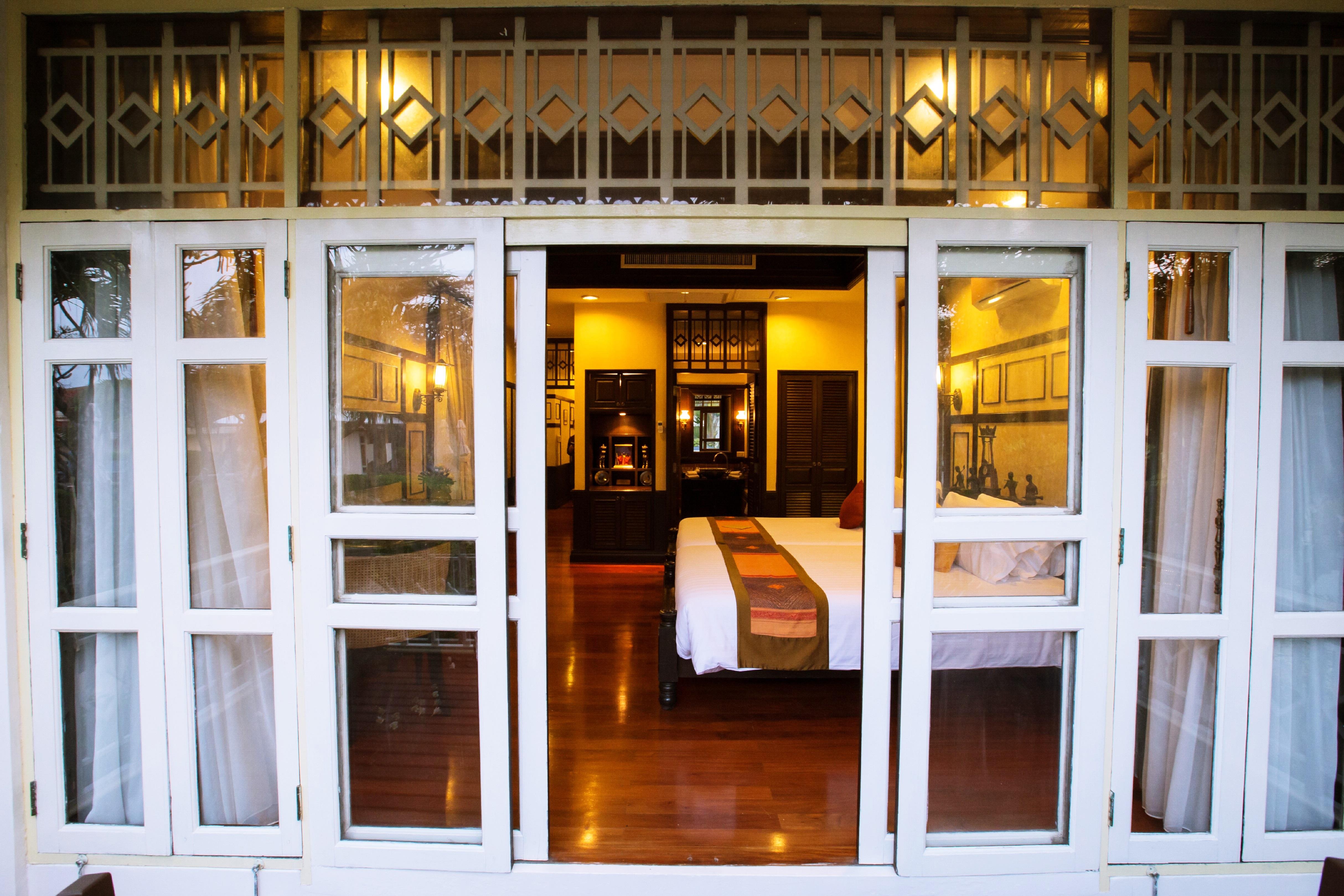 Wora Bura Hua Hin Resort & Spa HHQ Exterior foto A room at the E and O 87 Hotel