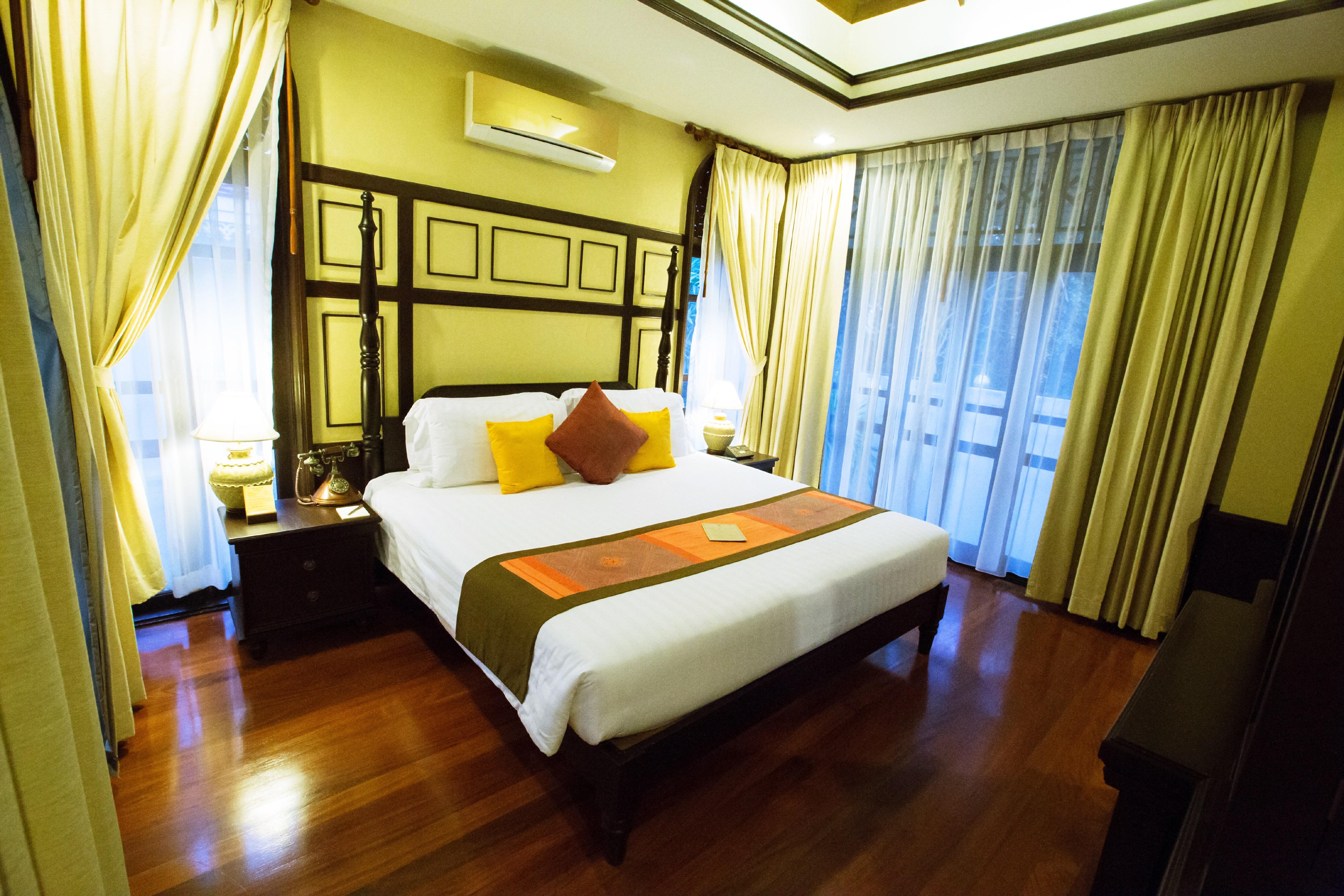 Wora Bura Hua Hin Resort & Spa HHQ Exterior foto A bedroom at the resort