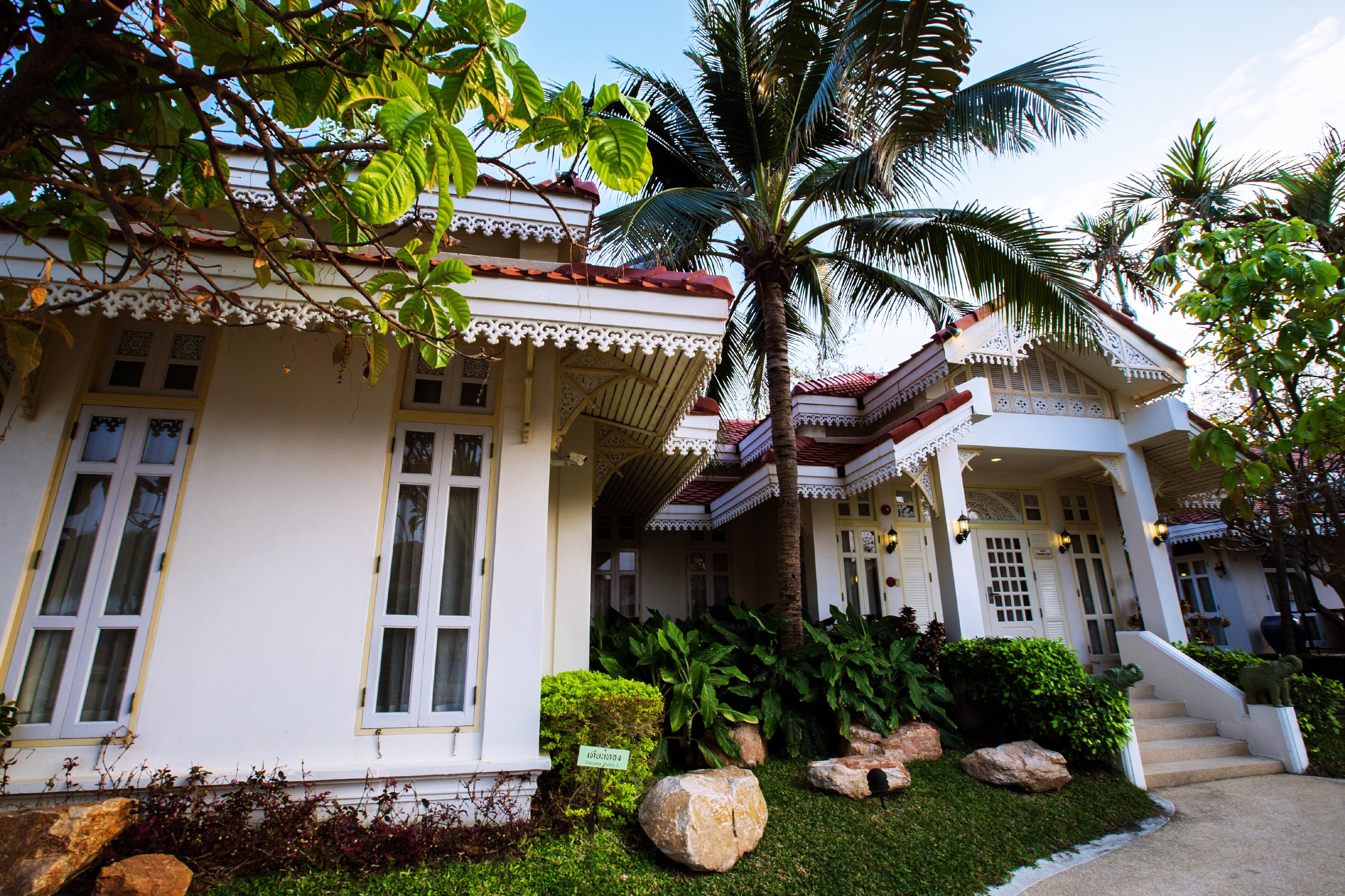 Wora Bura Hua Hin Resort & Spa HHQ Exterior foto The Villas at the Angkor Golf Resort