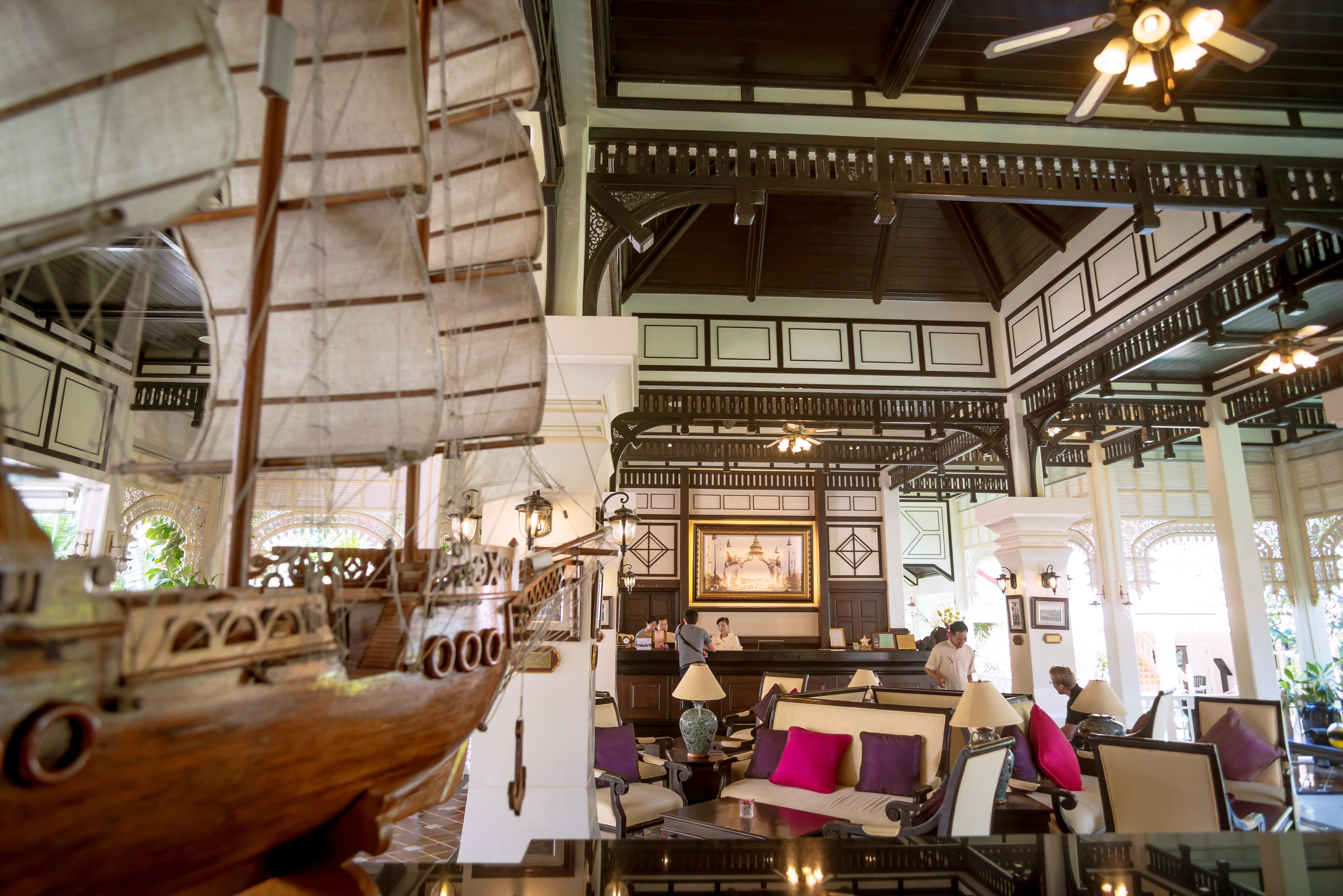 Wora Bura Hua Hin Resort & Spa HHQ Exterior foto Interior of the restaurant