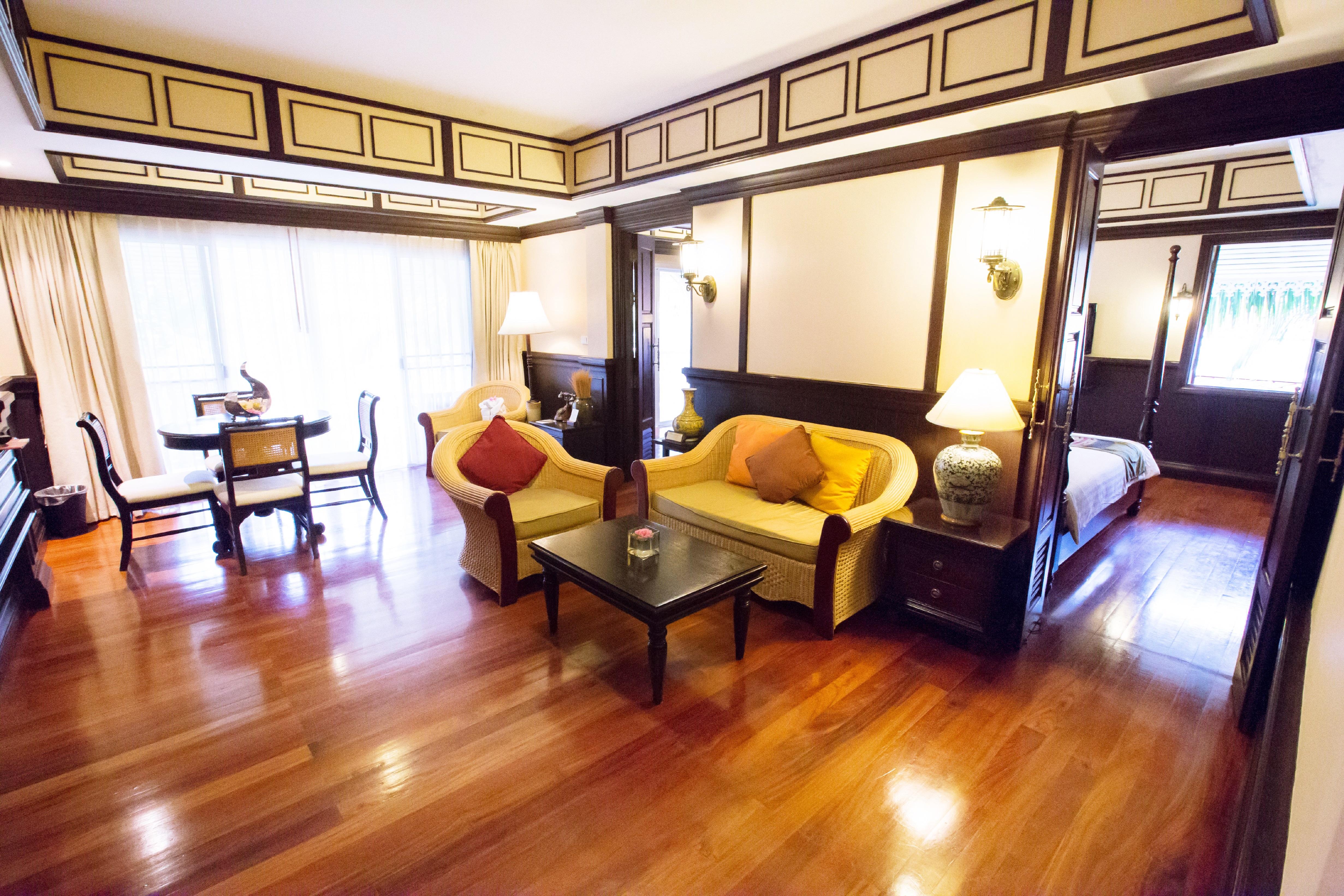 Wora Bura Hua Hin Resort & Spa HHQ Exterior foto A suite at the Royal Thai Suite