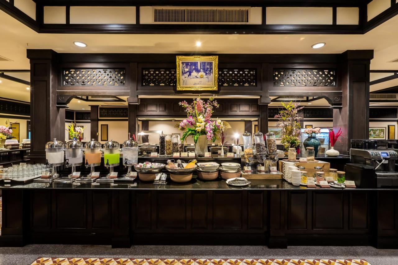 Wora Bura Hua Hin Resort & Spa HHQ Exterior foto The interior of the restaurant